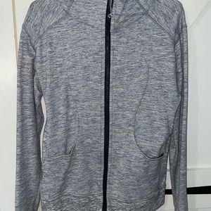 Lululemon Scuba Hoodie (old pattern) Size 6 Grey